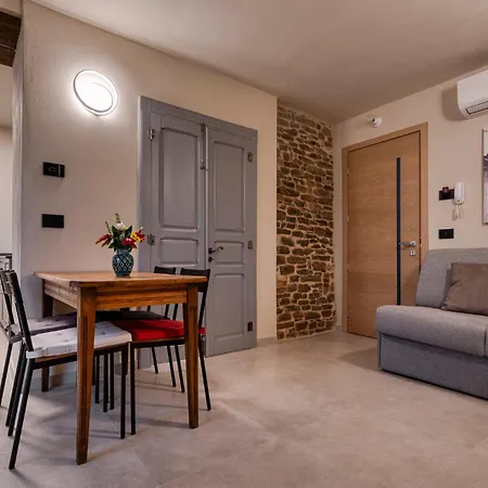 La Casa Di Margot - Blu